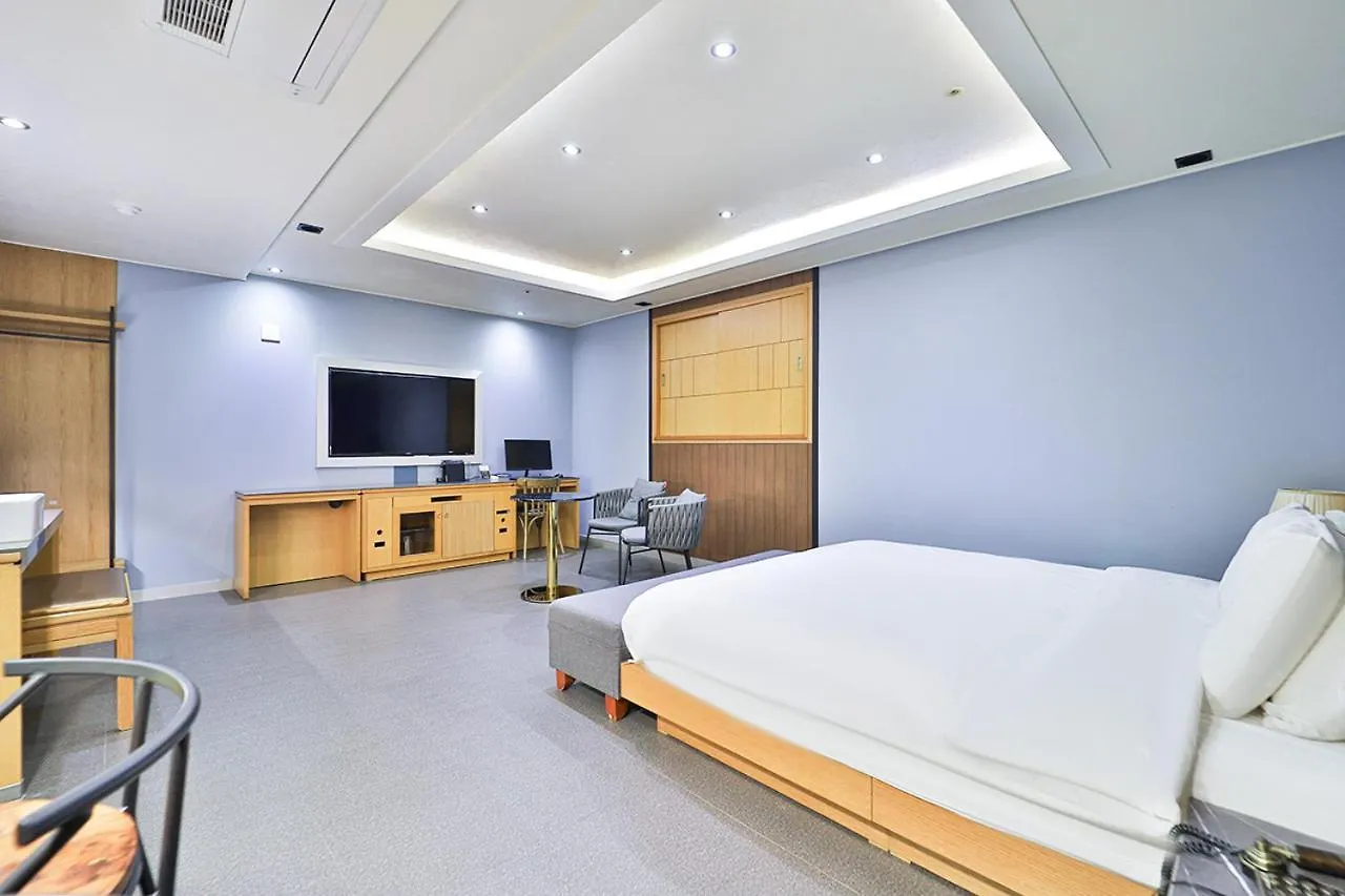 Seomyeon Ib Hotel Busan