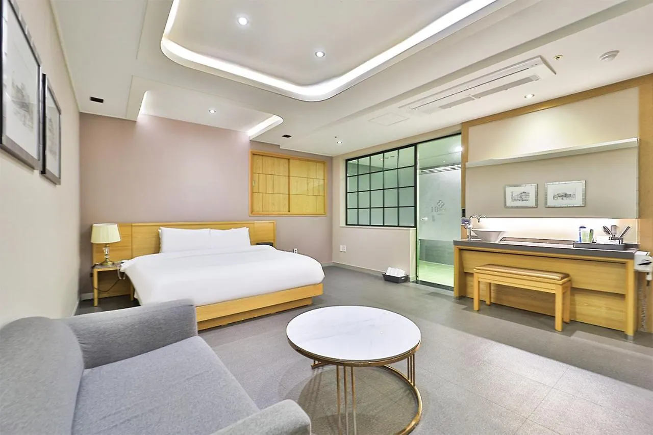 Seomyeon Ib Hotel Busan