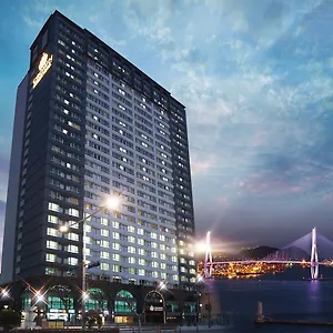 釜山皇冠海港酒店 **** 釜山